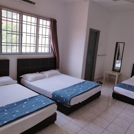 Wong Bentong Makmur Homestay Exterior photo
