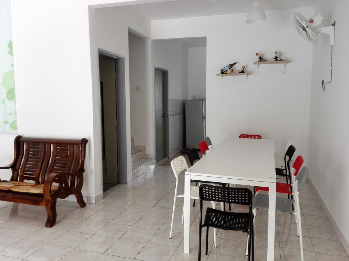 Wong Bentong Makmur Homestay Exterior photo